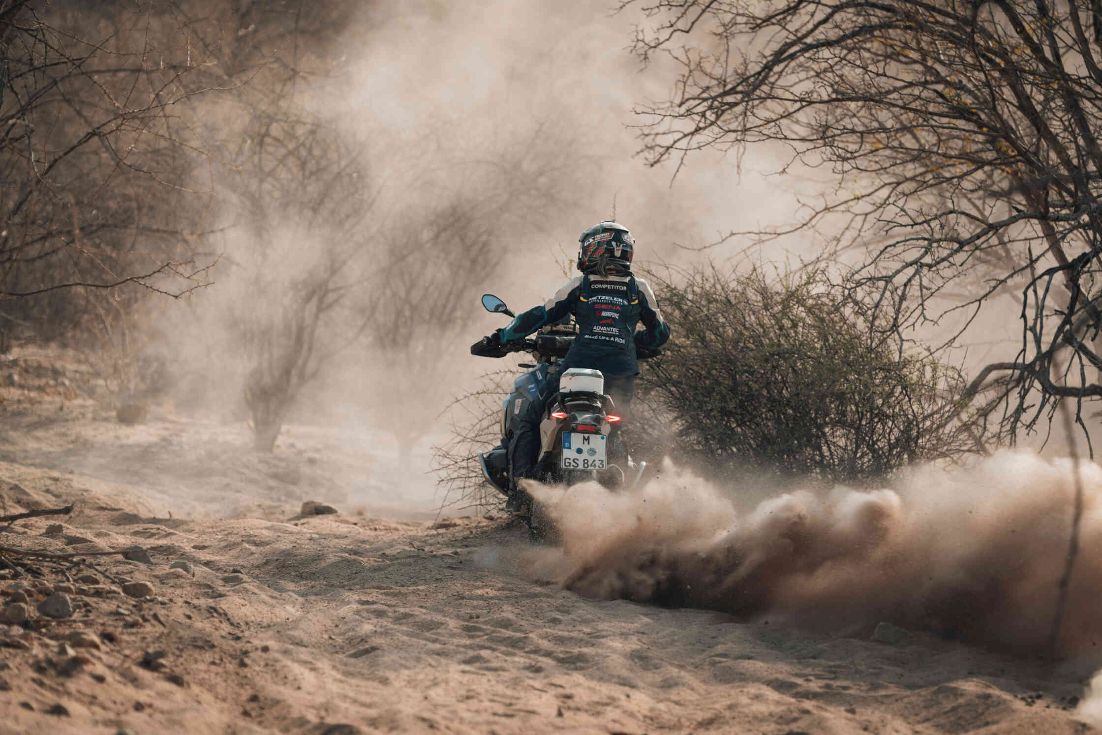 R1300 GS im fährt im Sand